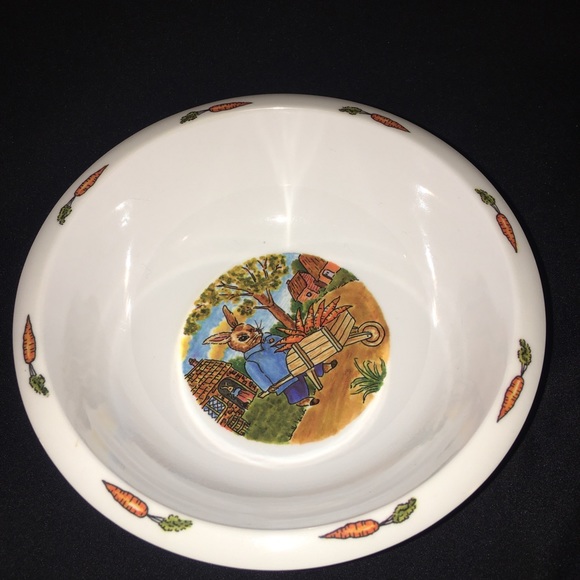 Peter Rabbit Vintage Miracle Melamine Set - Picture 3 of 5